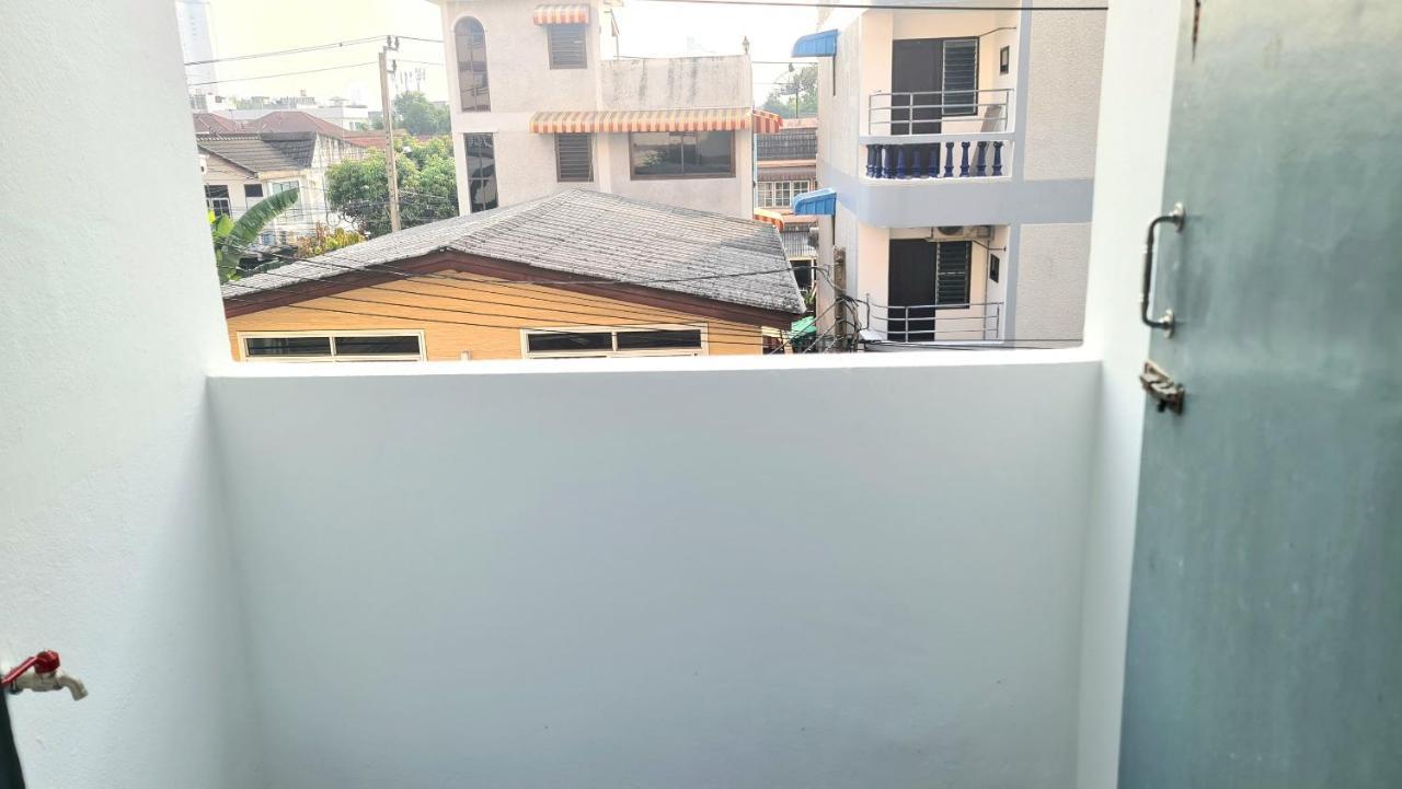邦美尼公寓 曼谷 外观 照片