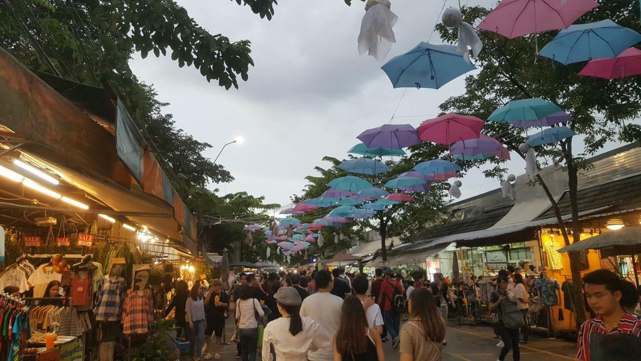 邦美尼公寓 曼谷 外观 照片